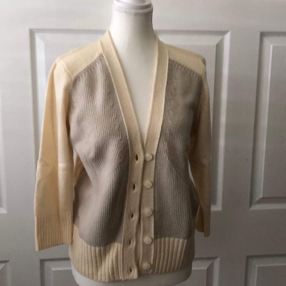 Sweater New 3/4 length sleeve